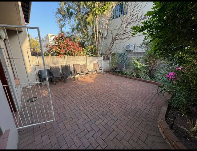 3 BEDROOM APARTMENT FOR SALE IN ESSENWOOD